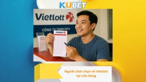 Người chơi chọn vé Vietlott tại cửa hàng